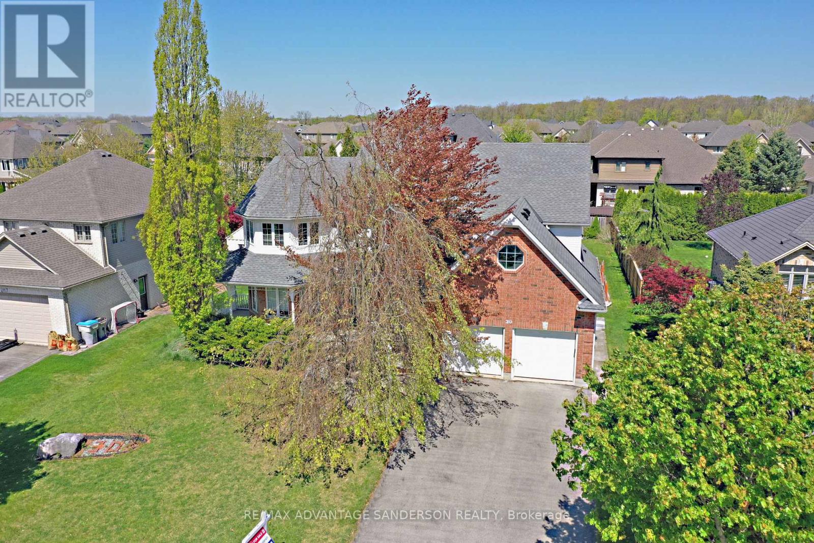 30 Birchcrest Dr, Middlesex Centre, ON N0L 1R0
