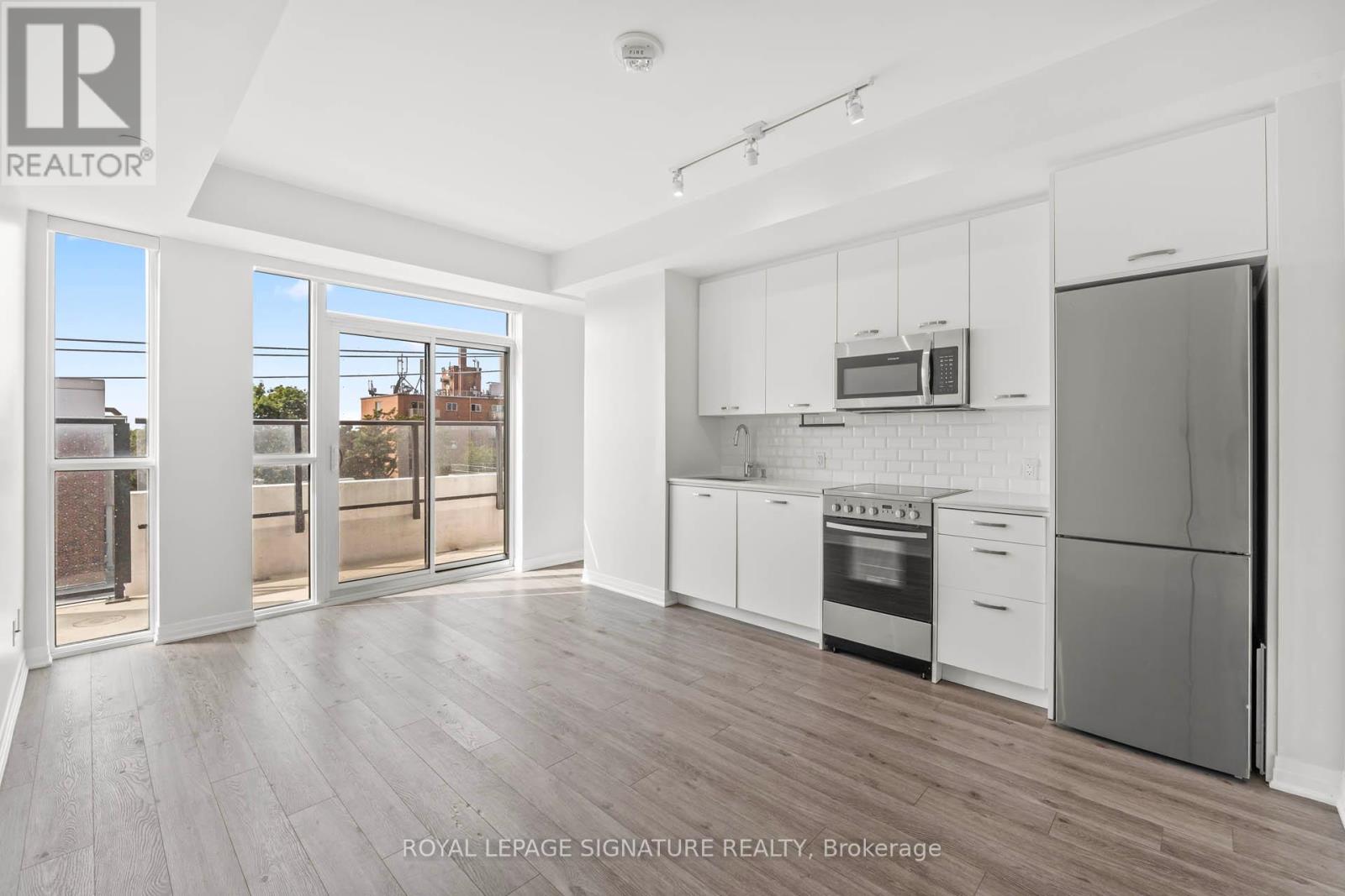 405 1630 Queen St E, Toronto The Beaches, ON M4L 1G3