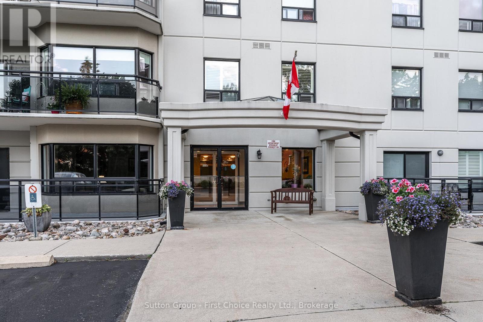 206 160 Romeo St, Stratford, ON N5A 4S9