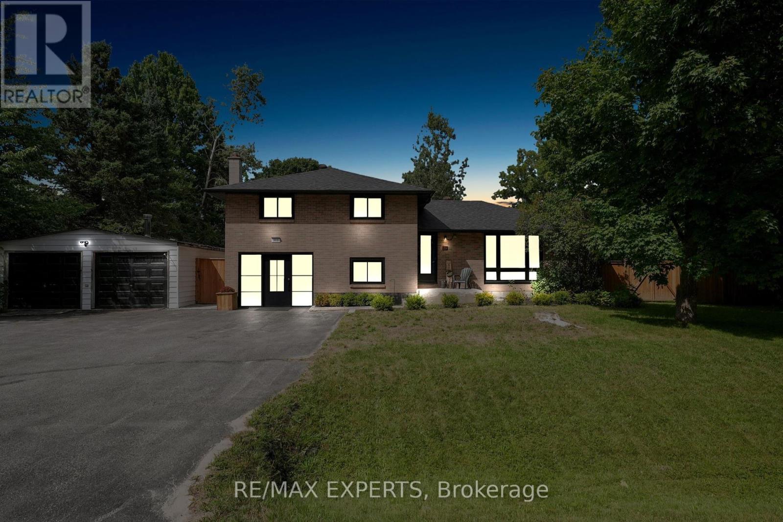 211 Cindy Ln, Essa, ON L0M 1B0