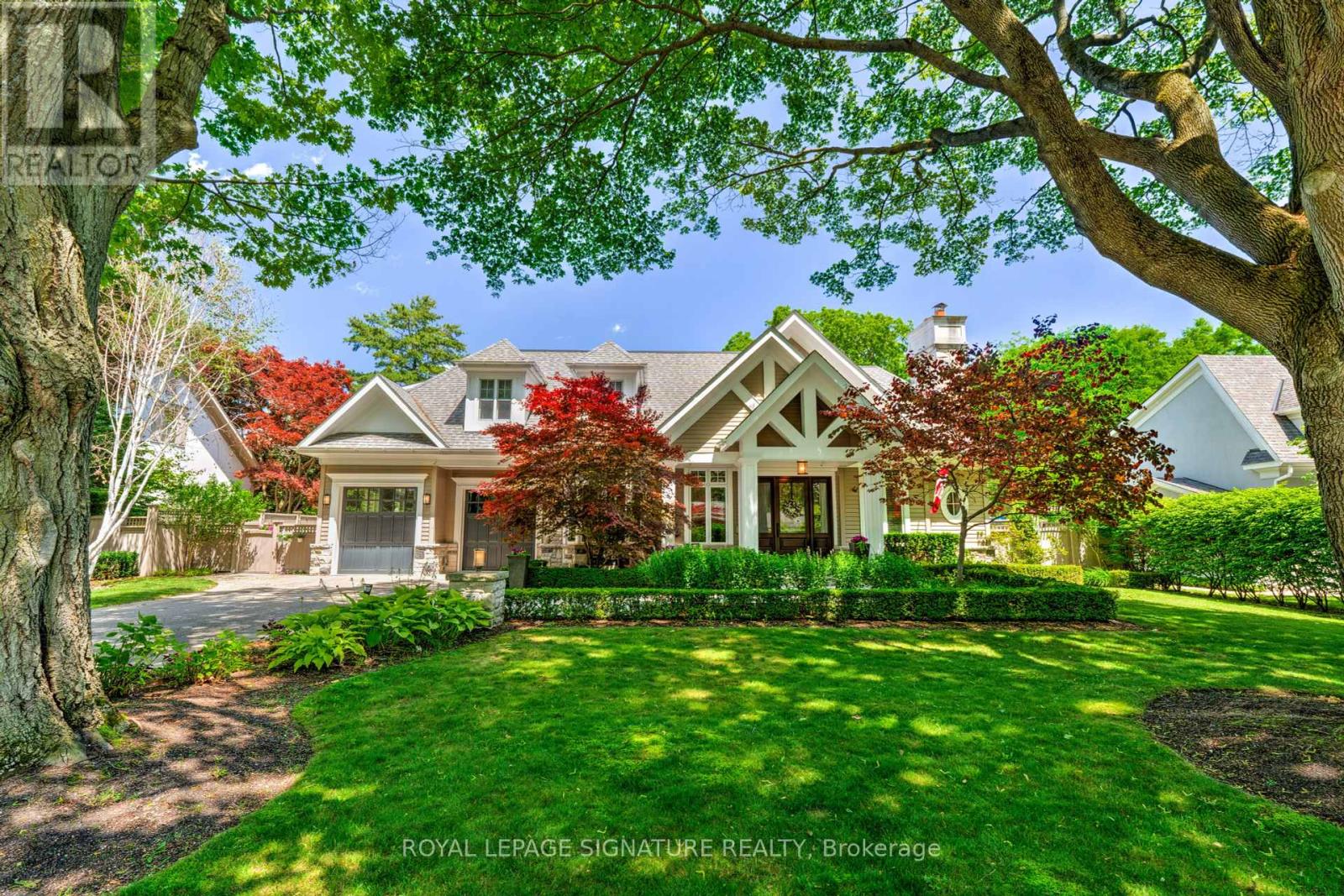 71 Ennisclare Dr W, Oakville, ON L6J 4N3