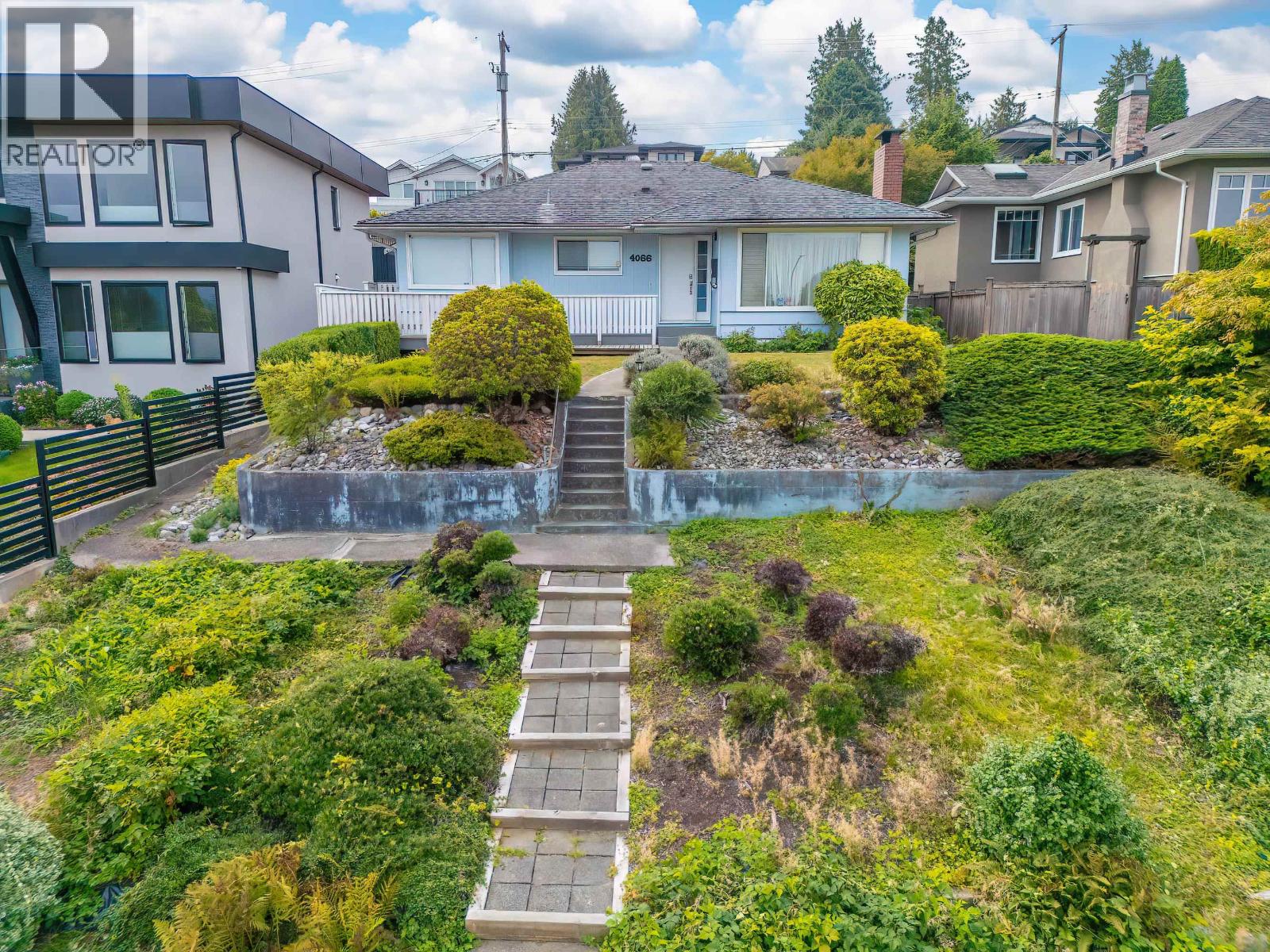 4066 Yale St, Burnaby, BC V5C 1P9