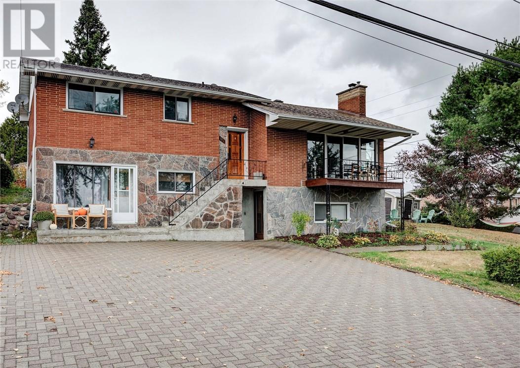 107 Main St W, Chelmsford, ON P0M 1L0