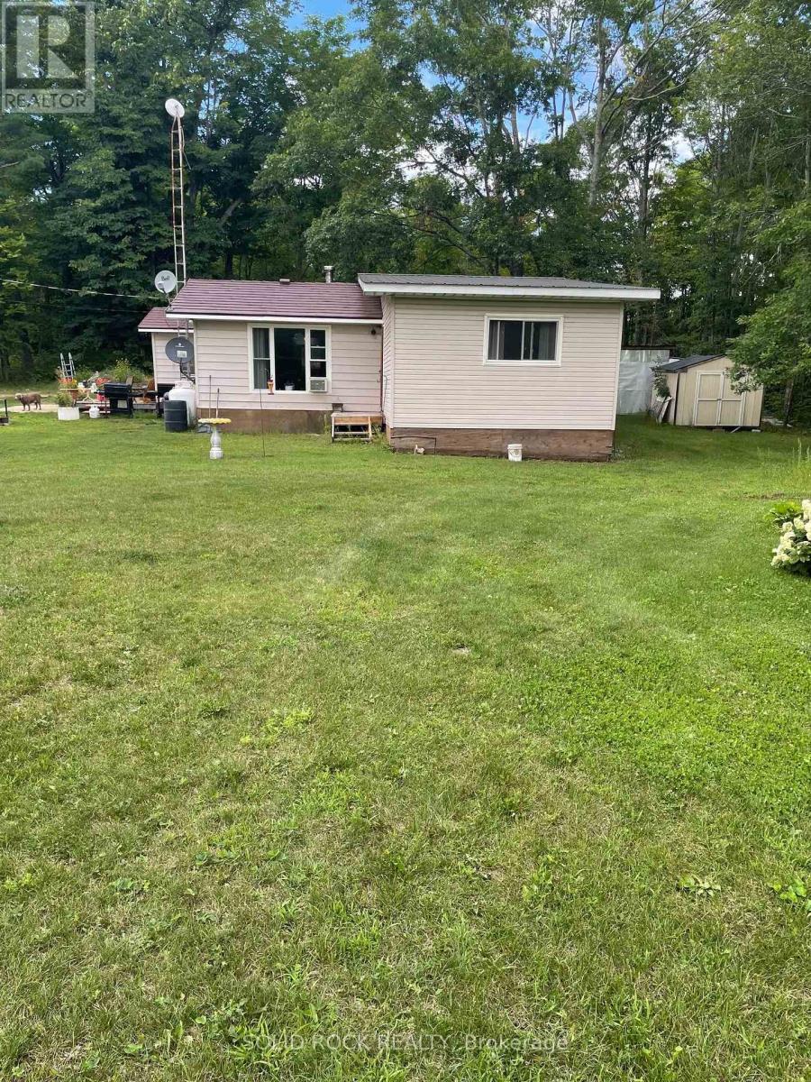 1535 French Line Rd, Lanark Highlands, ON K0G 1K0