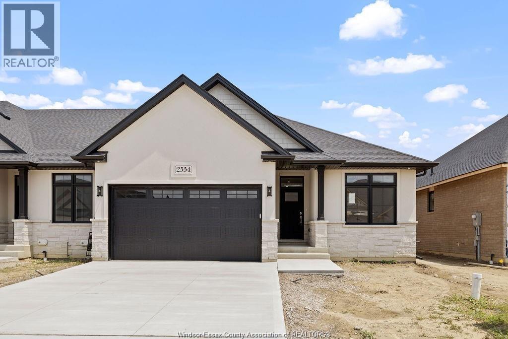 2575 Barkley Ave, Windsor, ON N8P 0E9