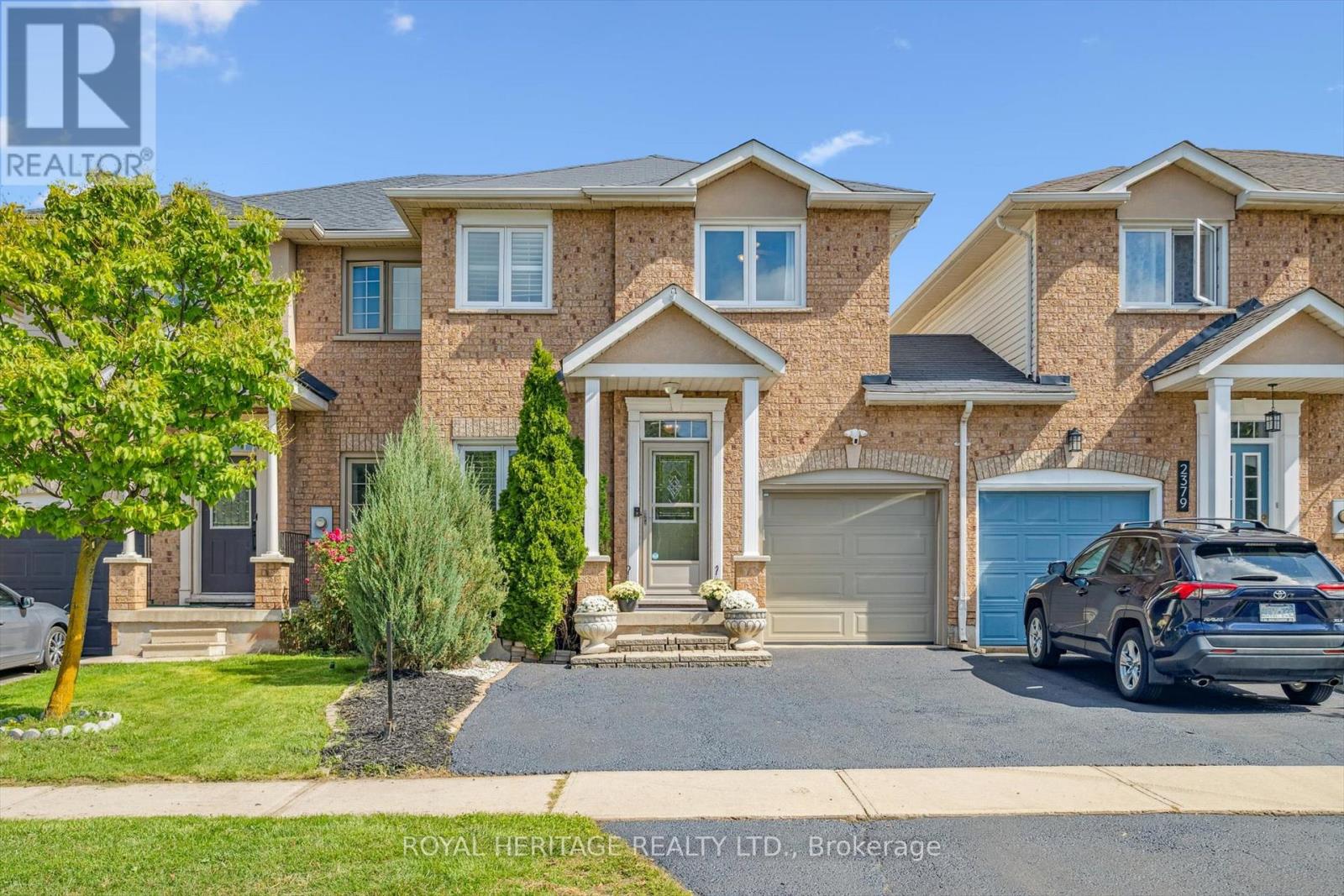 2381 Dalebrook Dr, Oakville, ON L6H 6K4
