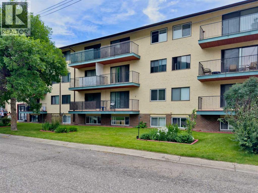 13102 22 Avenue Unit 202, Blairmore, AB T0K 0E0