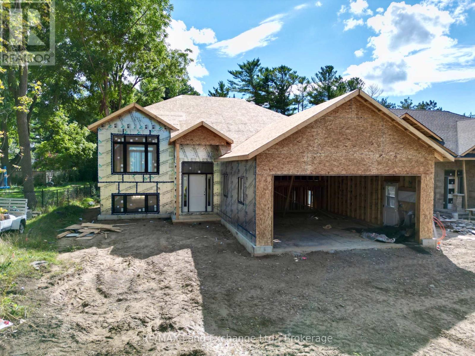 660 Devonshire Rd, Saugeen Shores, ON N0H 2C3
