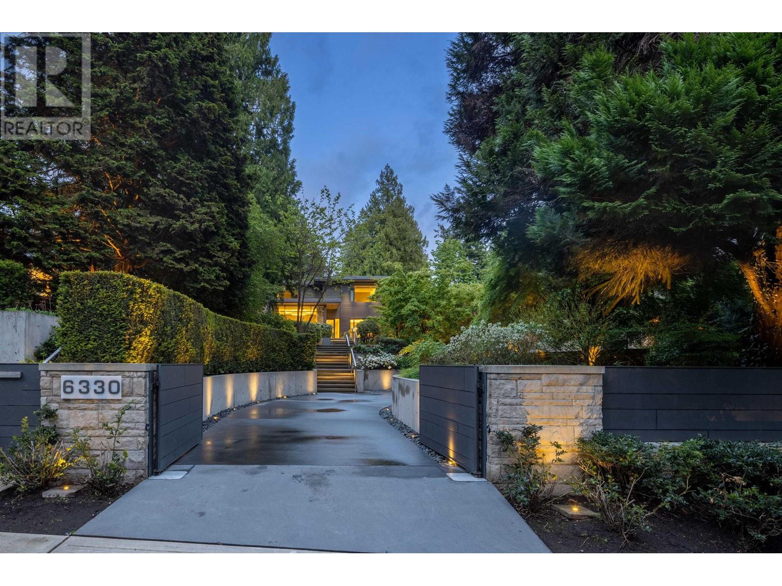 6330 Macdonald St, Vancouver, BC V6N 1E6