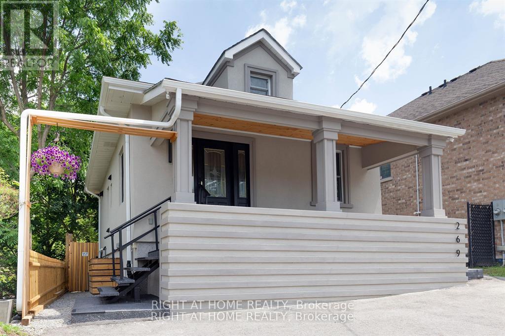269 Prospect St, Newmarket, ON L3Y 3V3