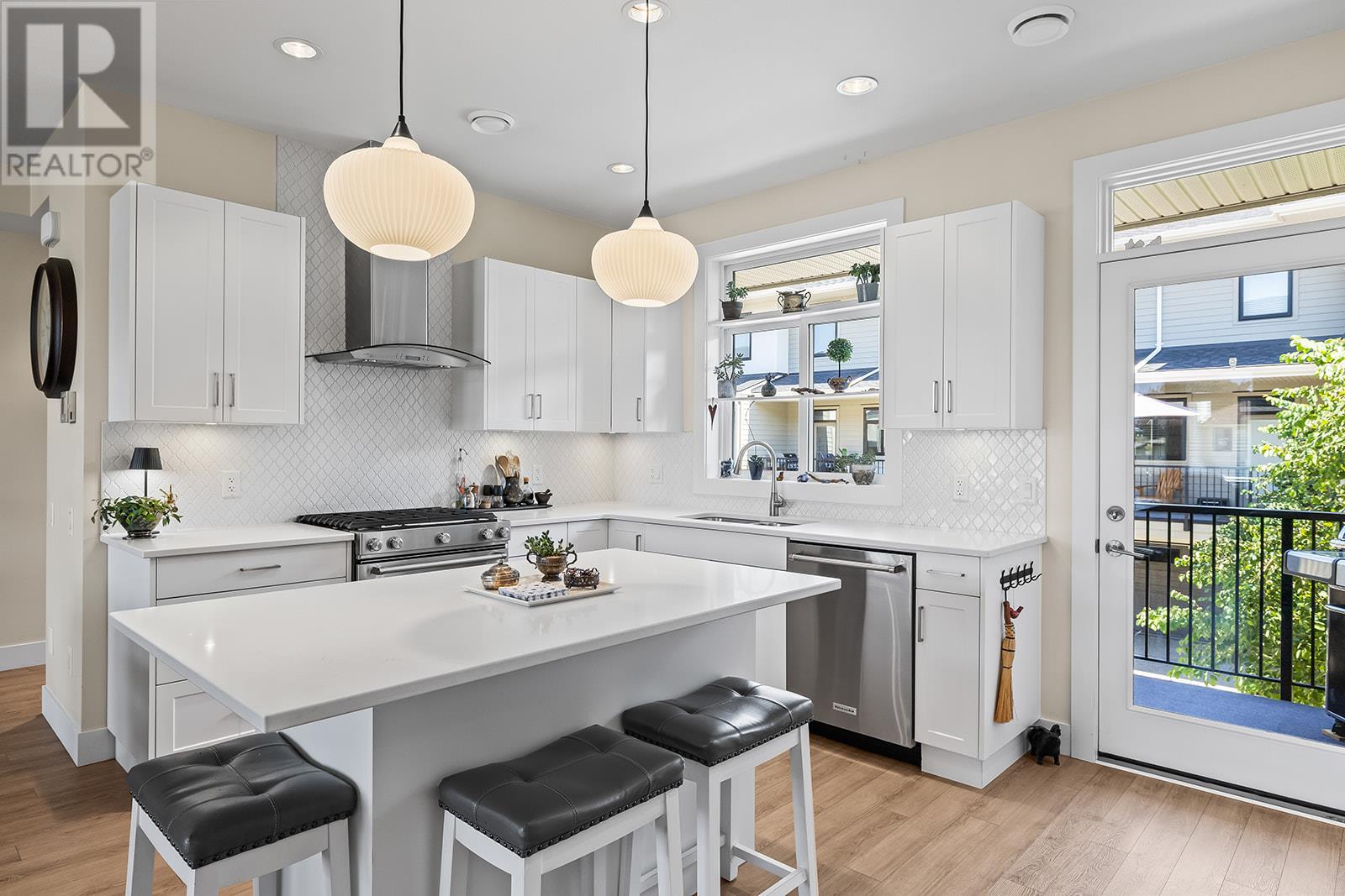 1102 Cameron Avenue Unit 14, Kelowna, BC V1Y 0B2