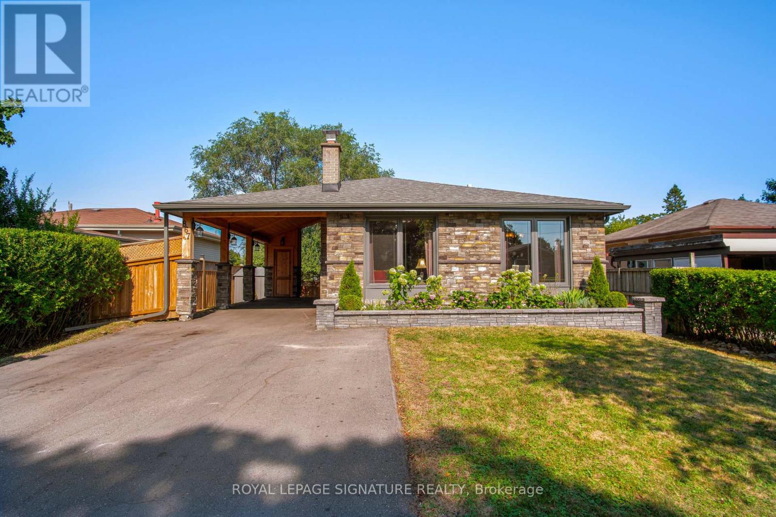 867 Antonio St, Pickering, ON L1W 1T4