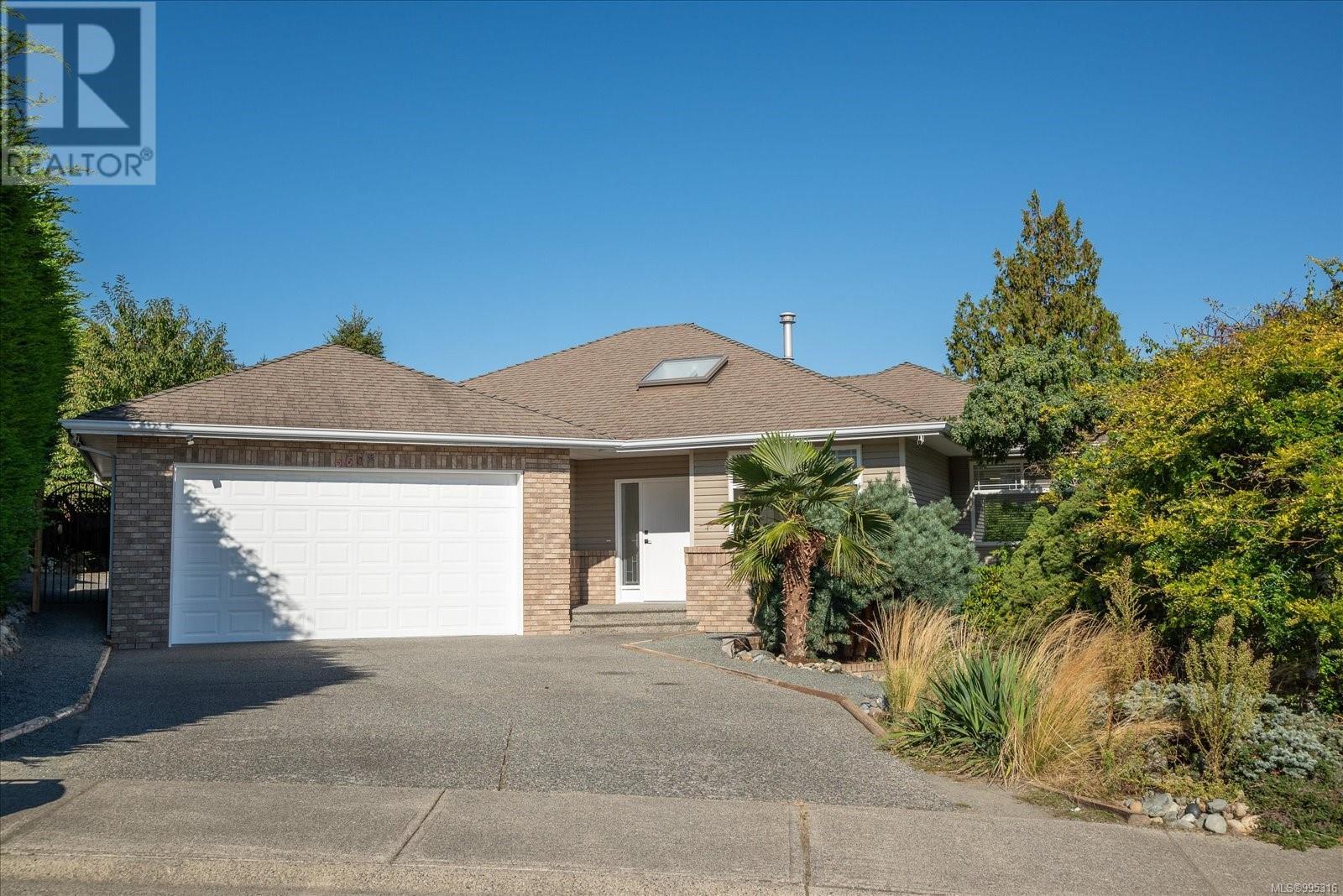6608 Golden Eagle Way, Nanaimo, BC V9V 1P8