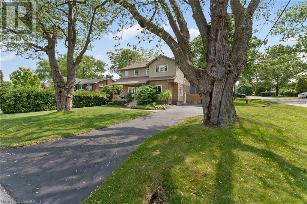 1050 St Matthews Ave, Burlington, ON L7T 2J4