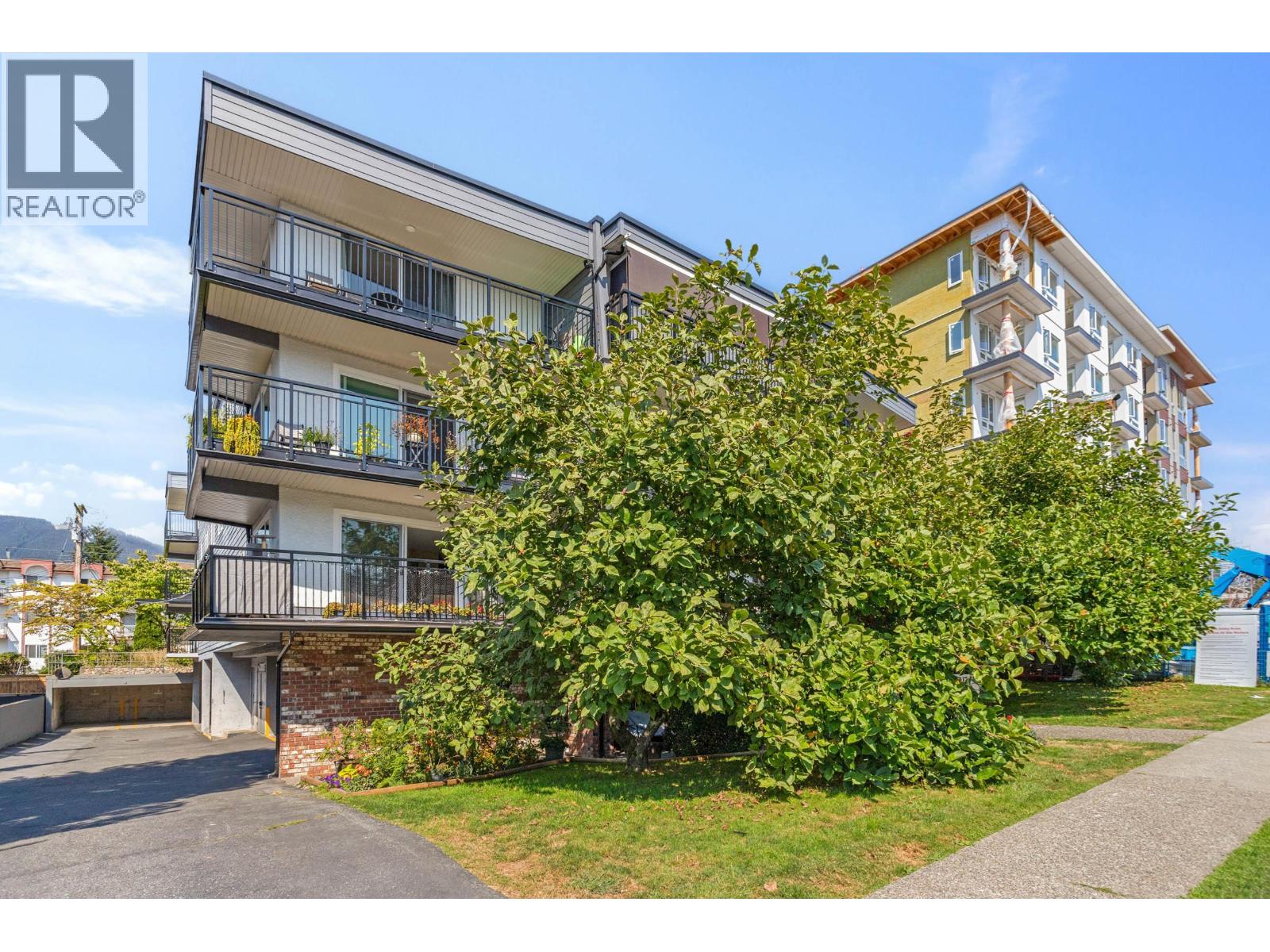 134 W 20th Street Unit 303, North Vancouver, BC V7M 1Y4