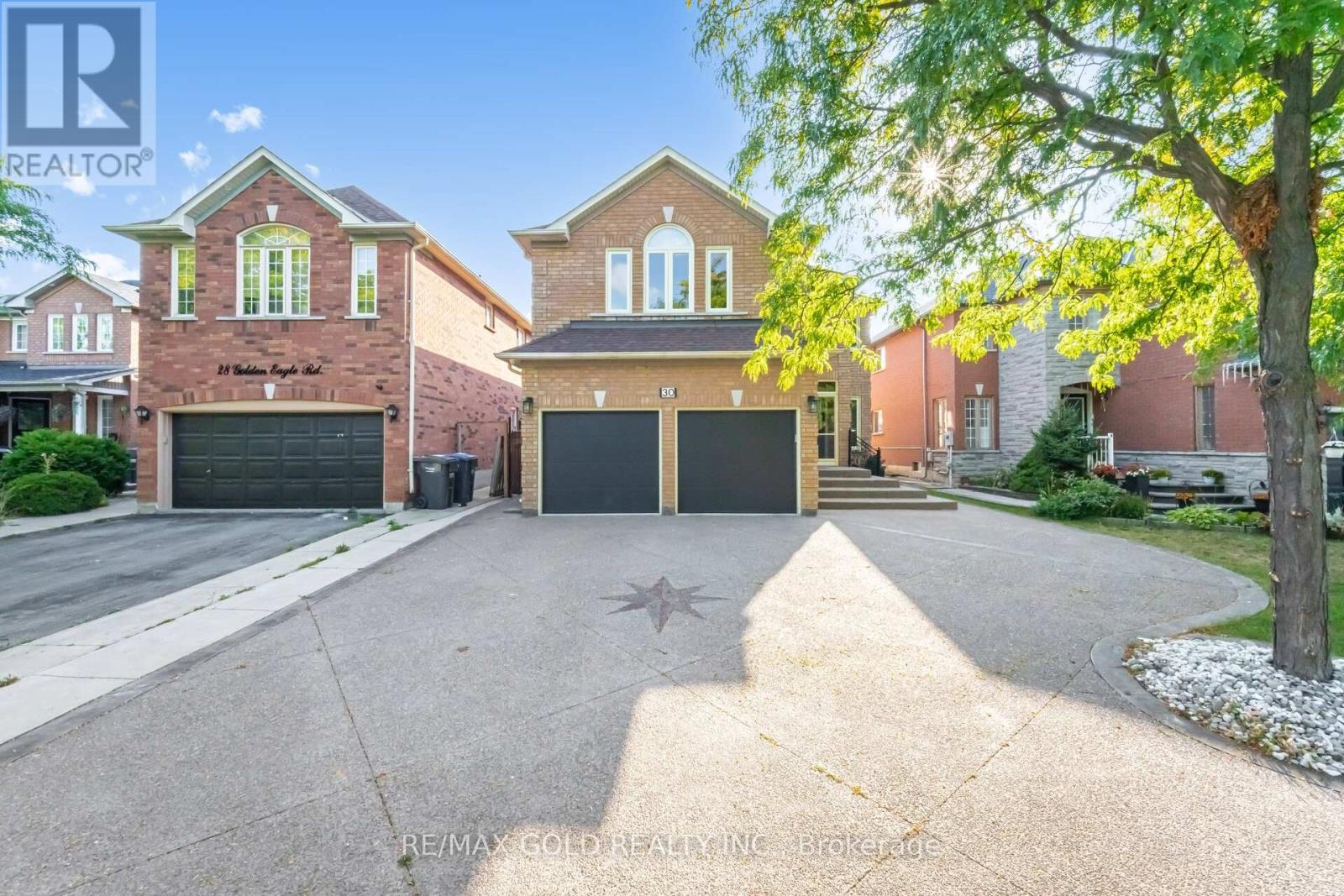 30 Golden Eagle Rd, Brampton, ON L6R 1Z3