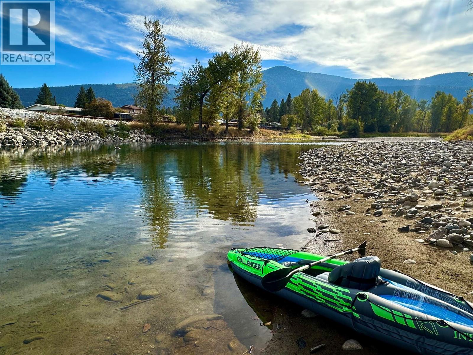 6380 12 Th Street, Grand Forks, BC V0H 1H0