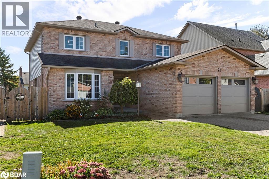 21 Brandon Cres, Orillia, ON L3V 7P5
