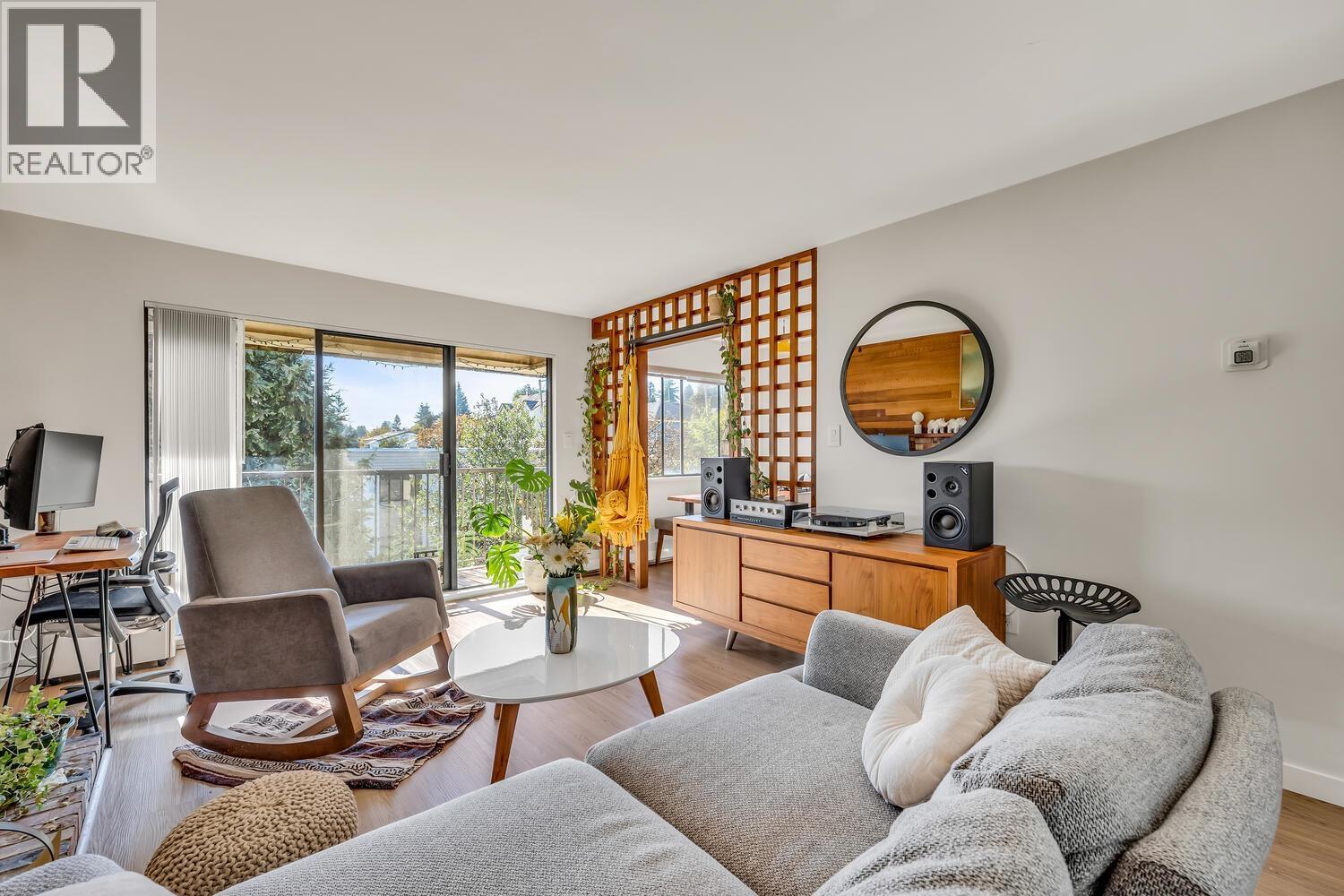 466 E Eighth Avenue Unit 504, New Westminster, BC V3L 4L2
