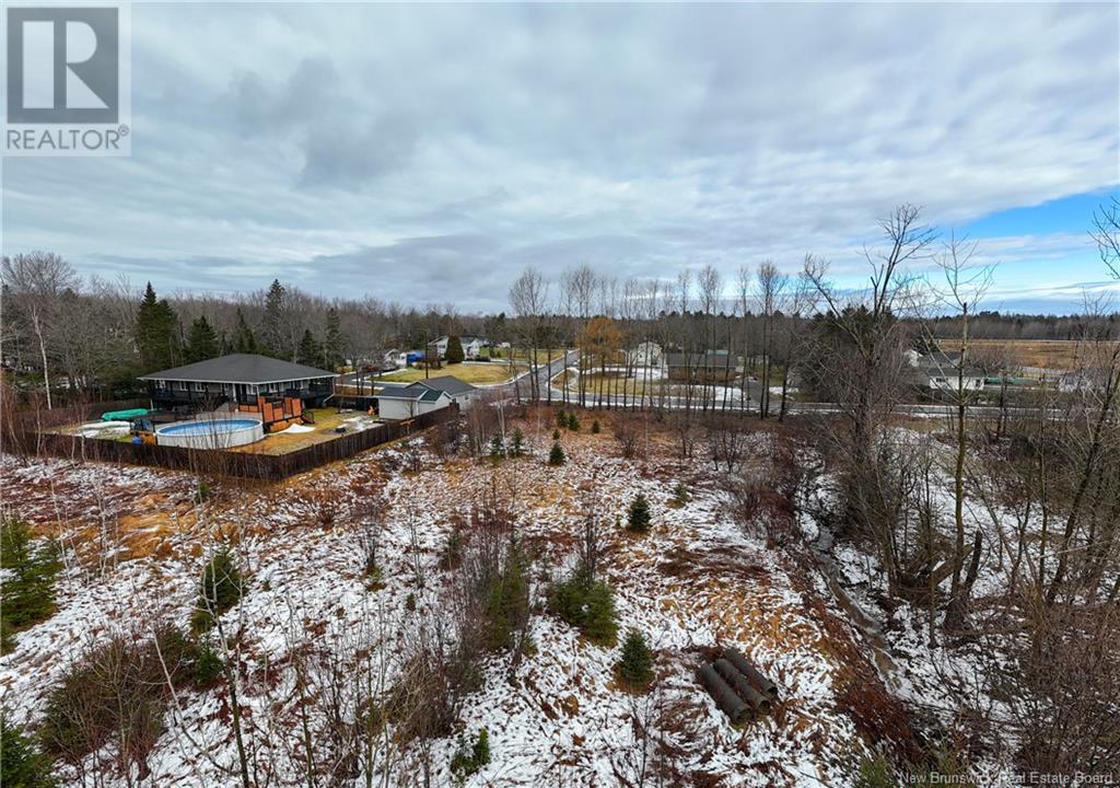 1 Irvine St #a, Oromocto, NB E2V 3N4