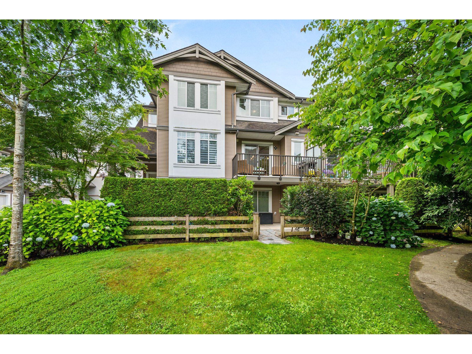 8250 209b Street Unit 28, Langley, BC V2Y 0J7