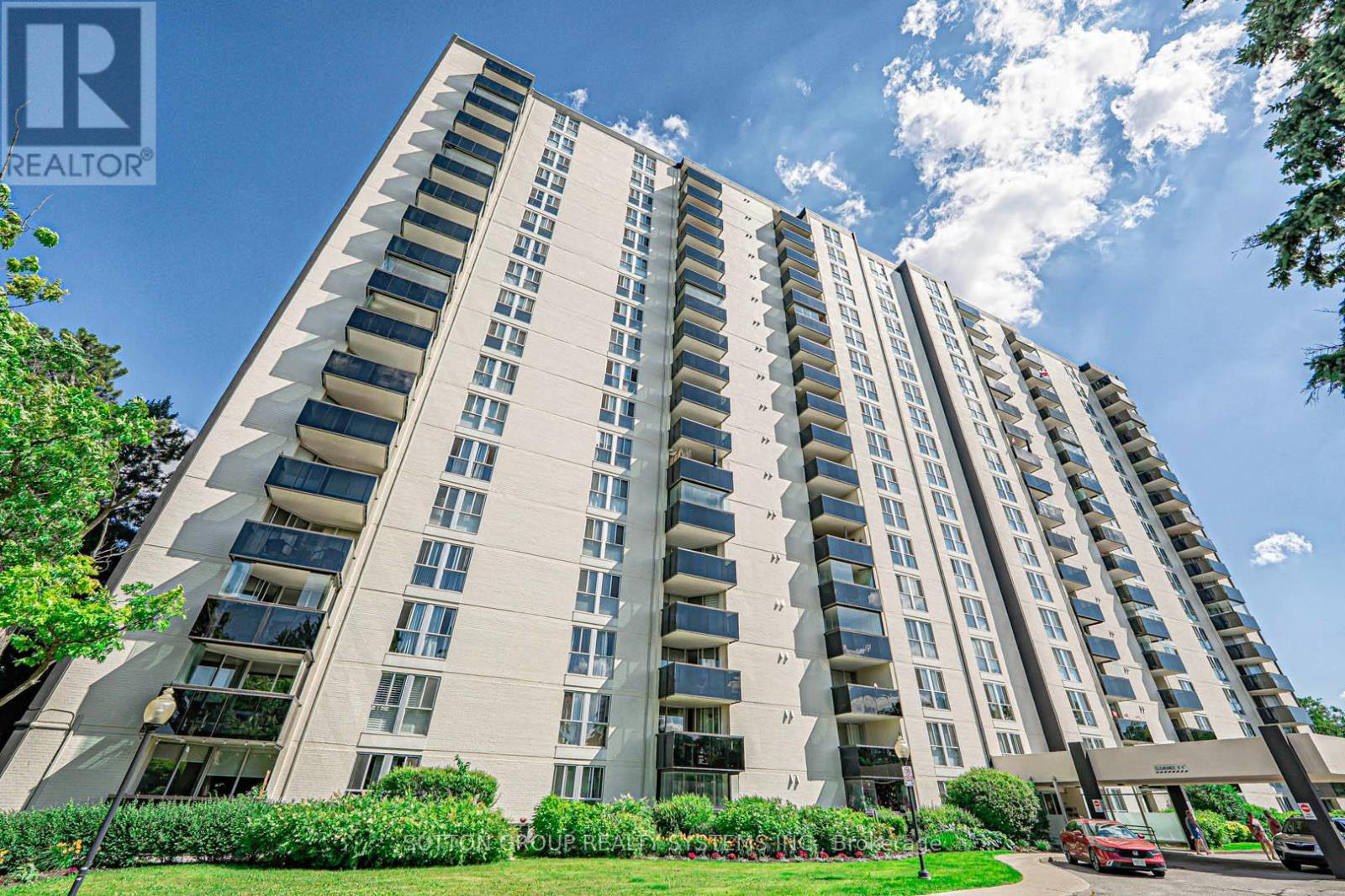 904 420 Mill Rd, Toronto, ON M9C 1Z1