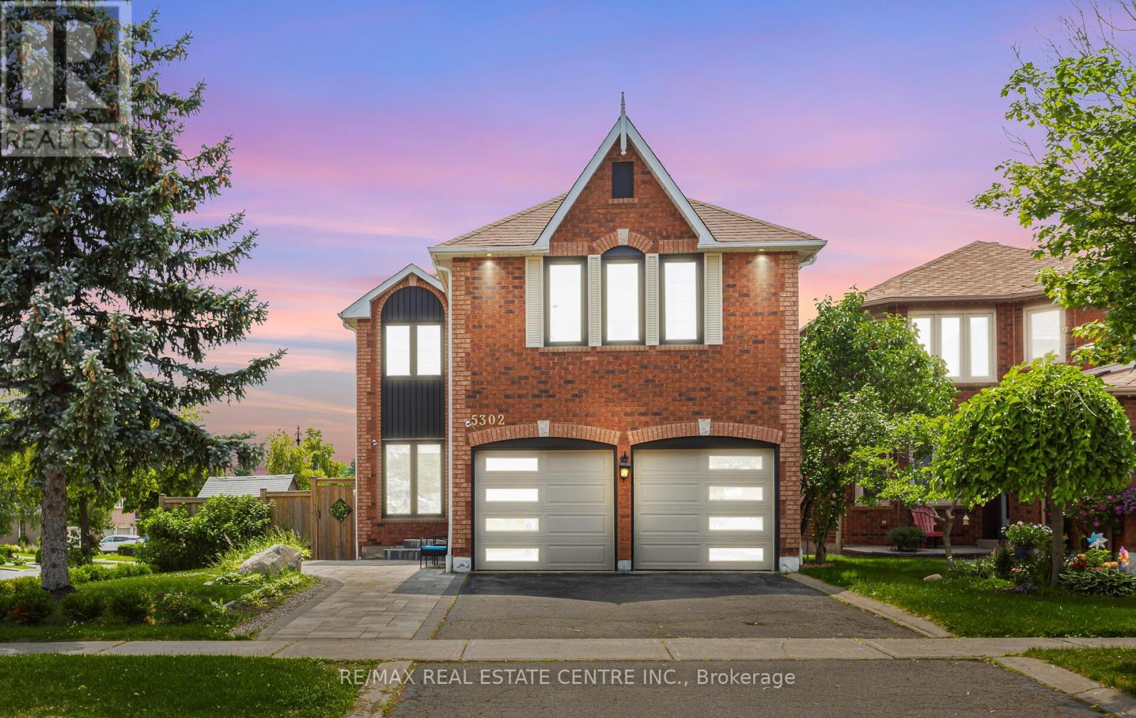 5302 Lismic Blvd, Mississauga, ON L5V 1P5