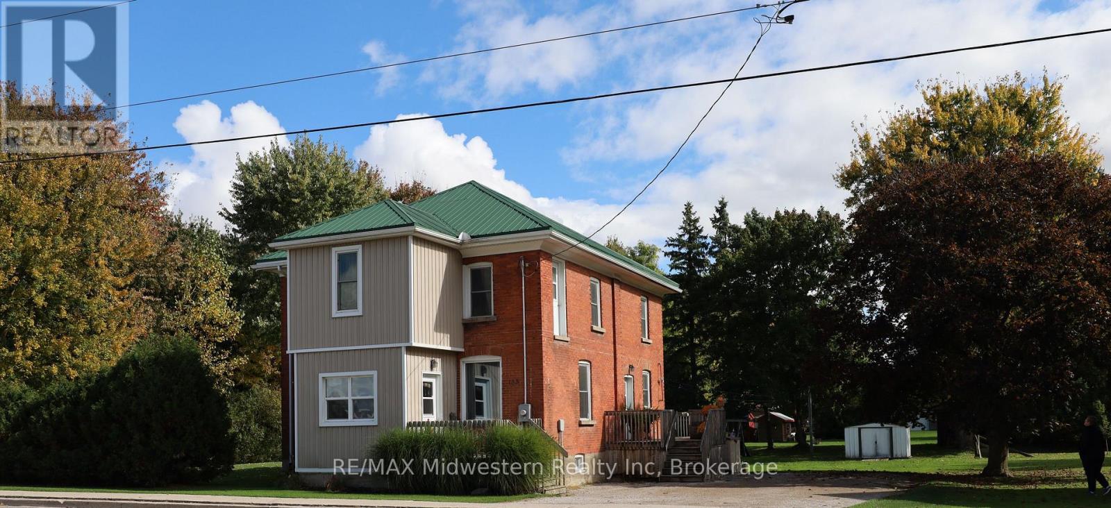185 Winstanley St, North Perth, ON N0K 1P0