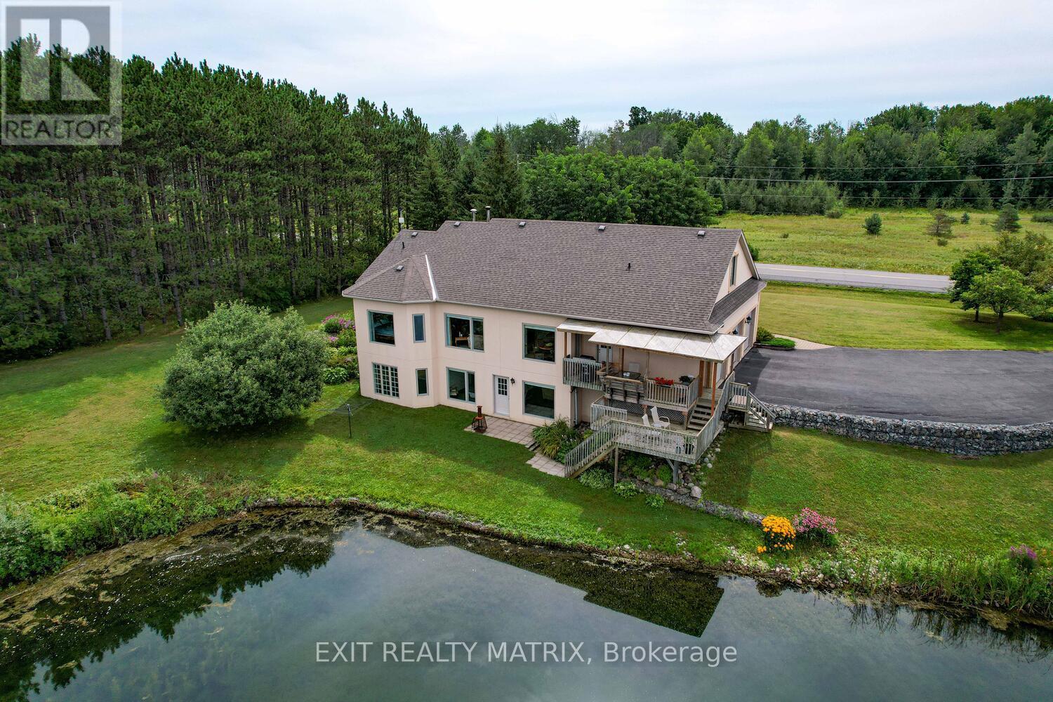 2158 Old Prescott Rd, Ottawa, ON K4P 1L9