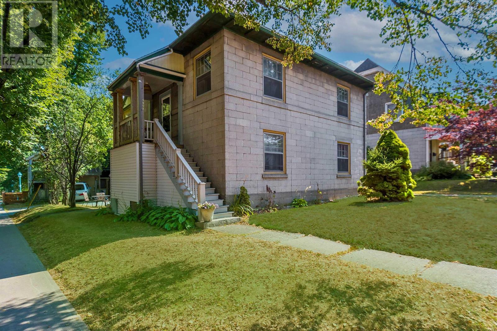 5508-5512 Sebastian Pl, Halifax, NS B3K 2K6