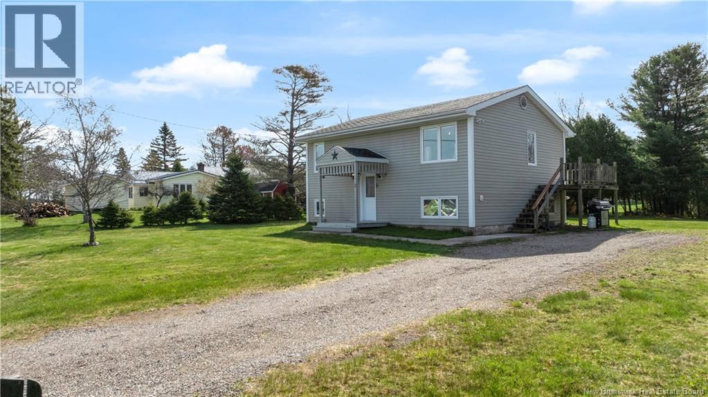 2 Robert St, Sussex Corner, NB E4E 2T2