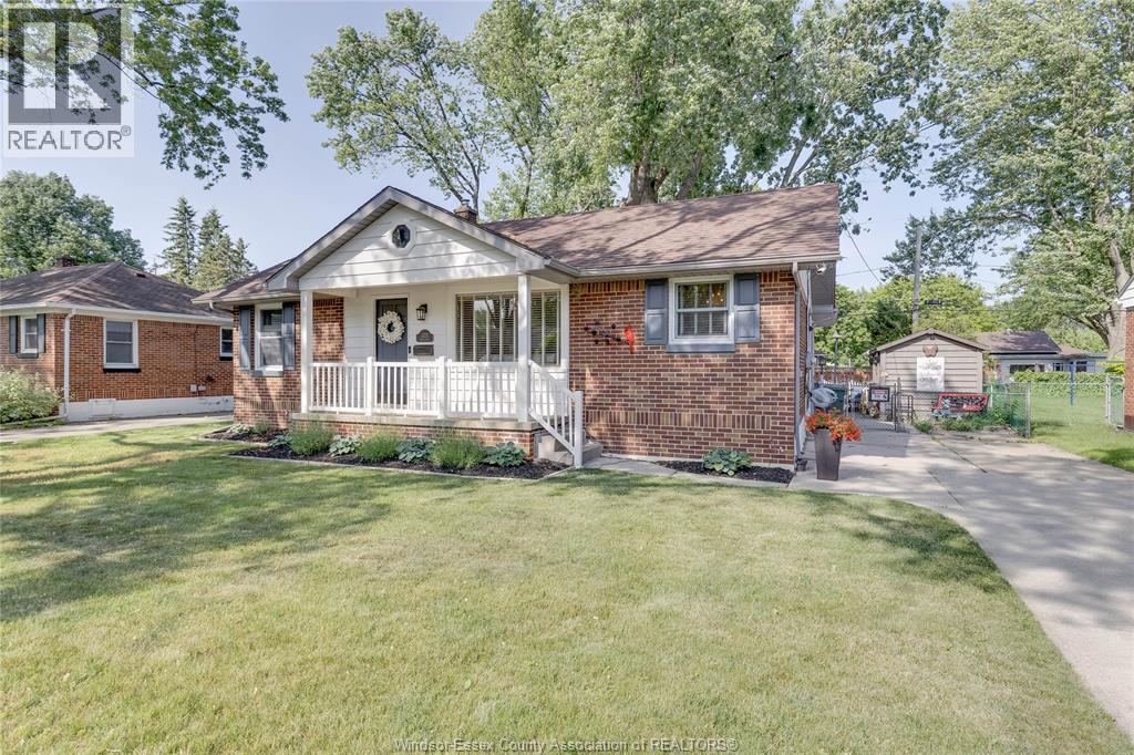 3222 Curry, Windsor, ON N9E 2T5