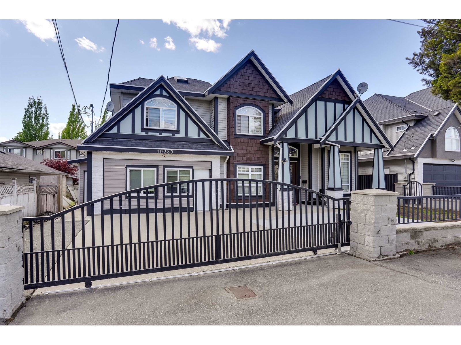 139 Street Unit 10289 #a, Surrey, BC V3T 4M1