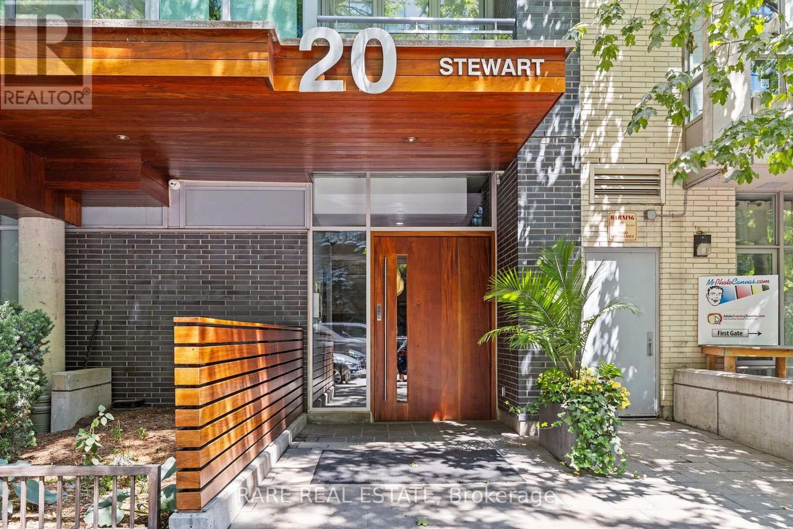 706 20 Stewart St, Toronto, ON M5V 1H6