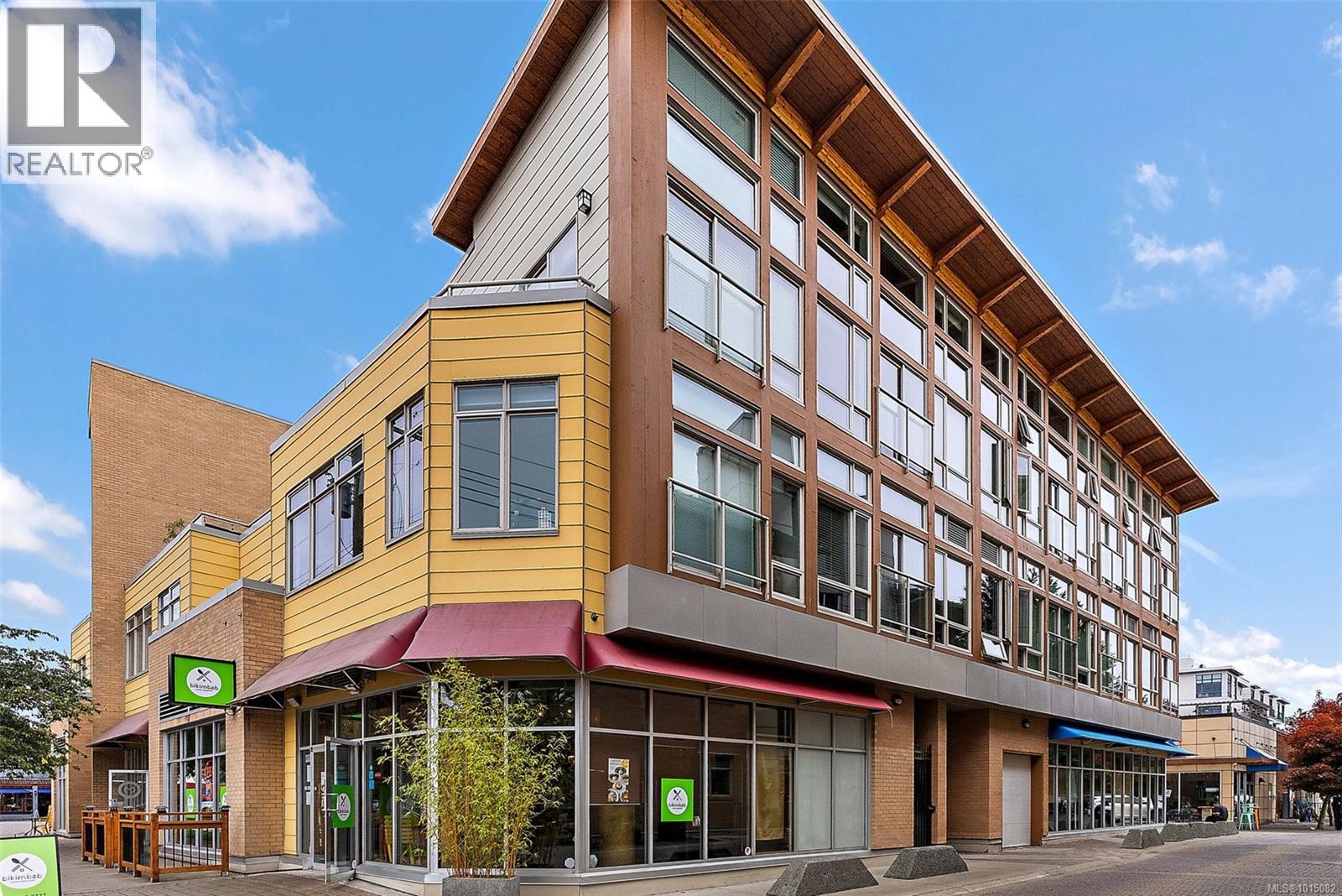 240 Cook St Unit 211 St, Victoria, BC V8V 3X3