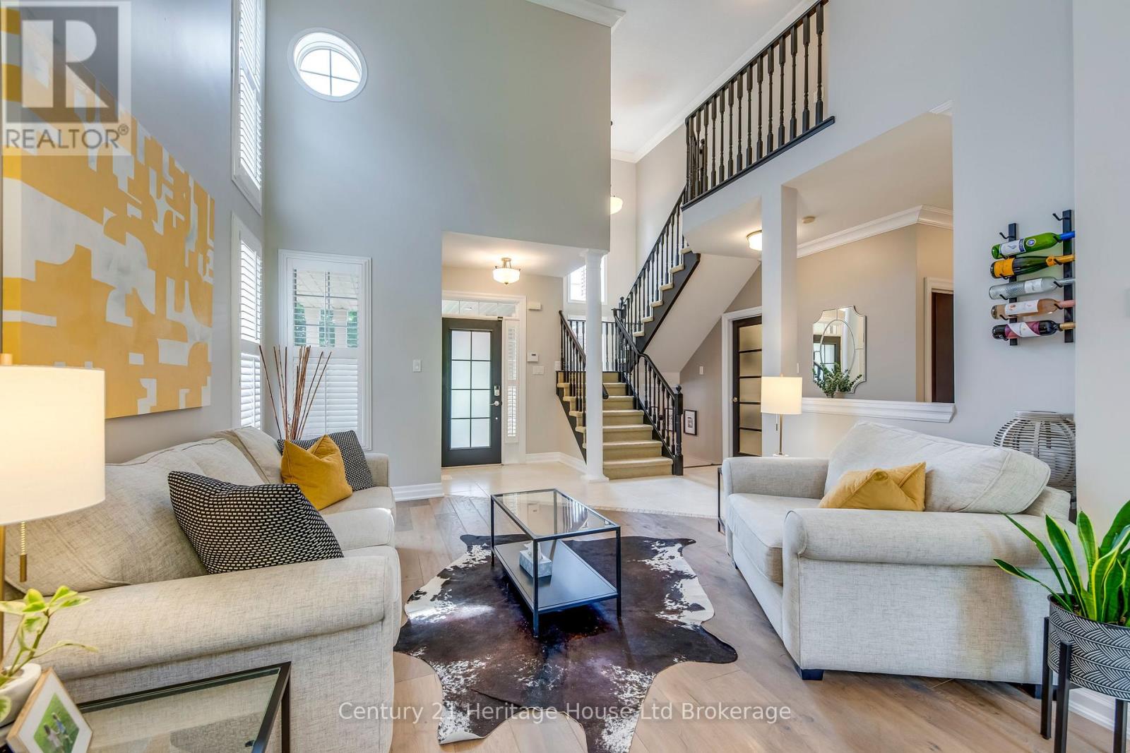16 Sweetman Dr, Hamilton, ON L9H 7N6