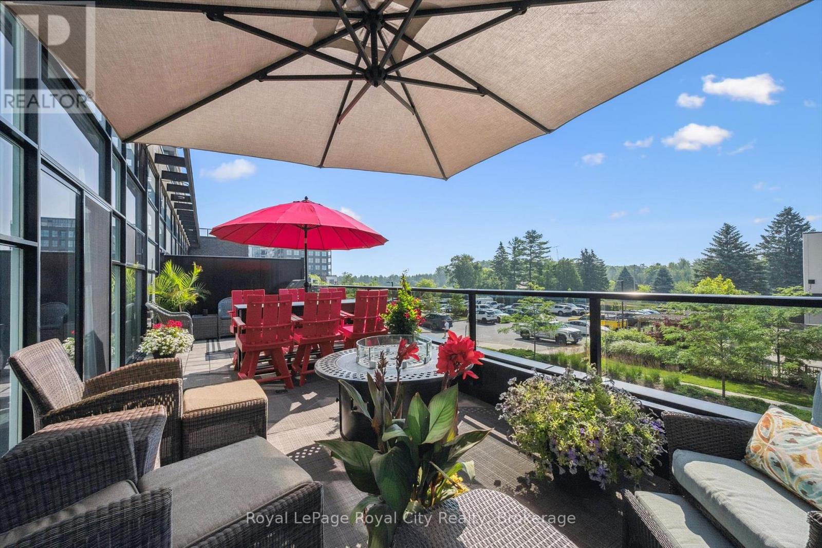 201 1878 Gordon St, Guelph, ON N1L 1L8