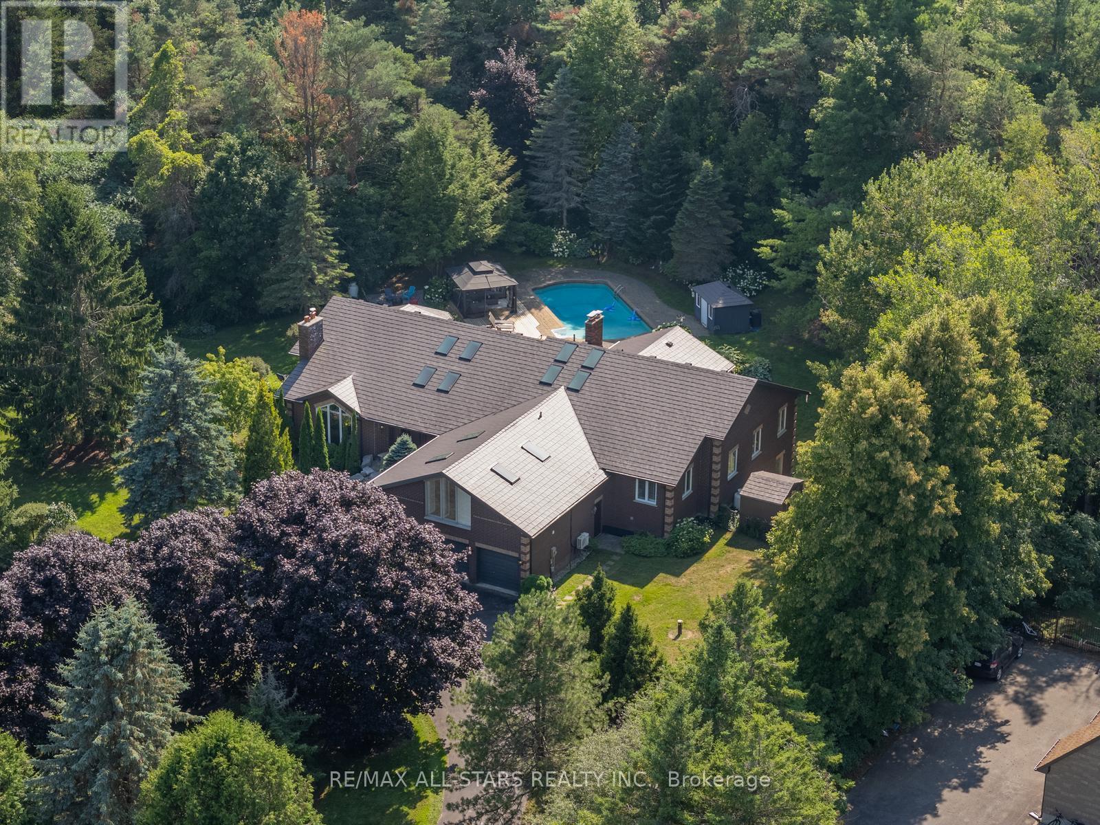 64 Woodbridge Cir, Scugog, ON L9L 2A9