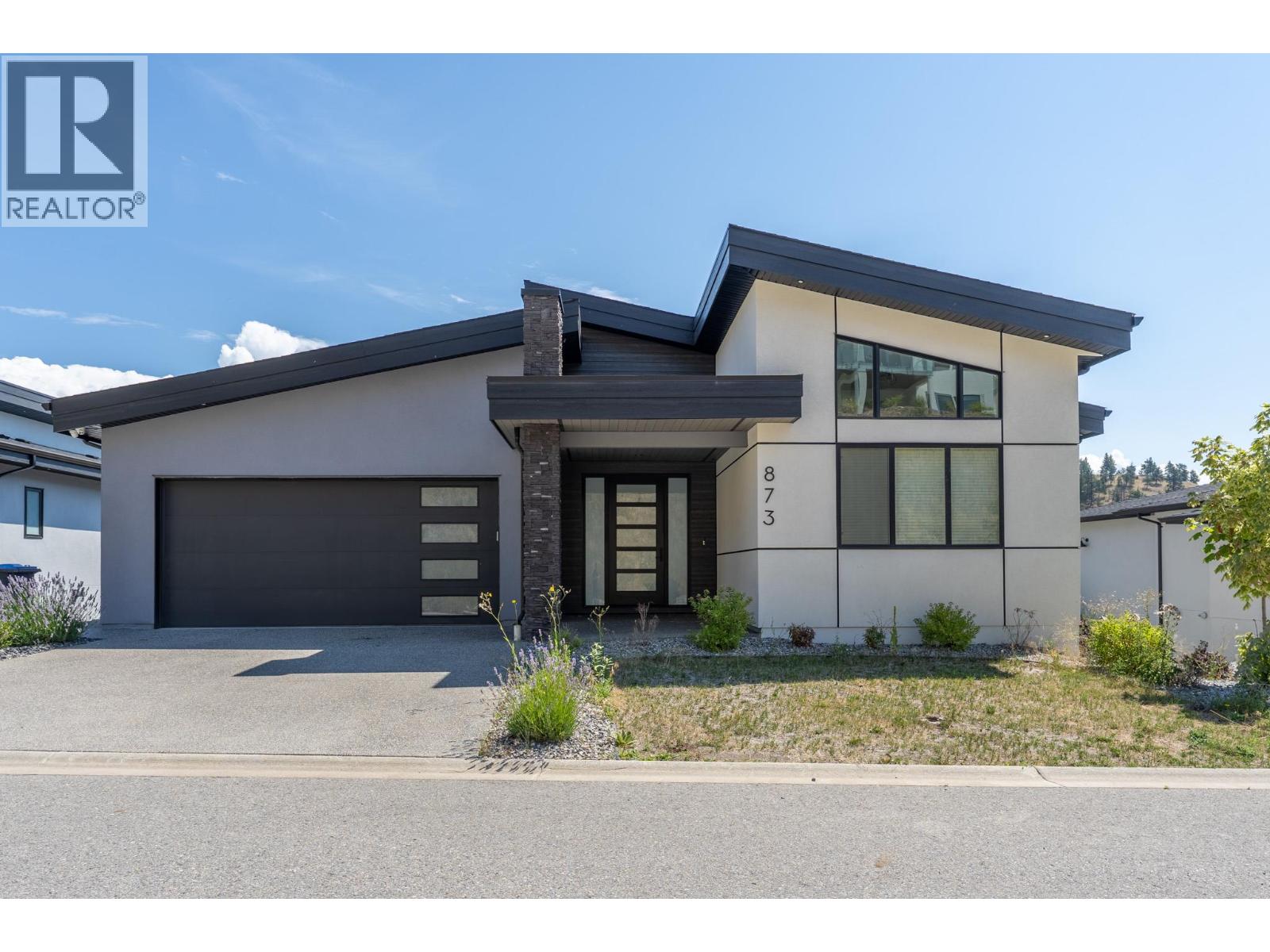 873 Royal Troon Ln, Kelowna, BC V1P 0A3