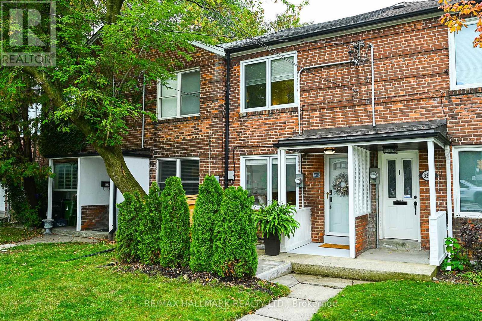 3318 Bathurst St, Toronto Englemount-lawrence, ON M6A 2B6
