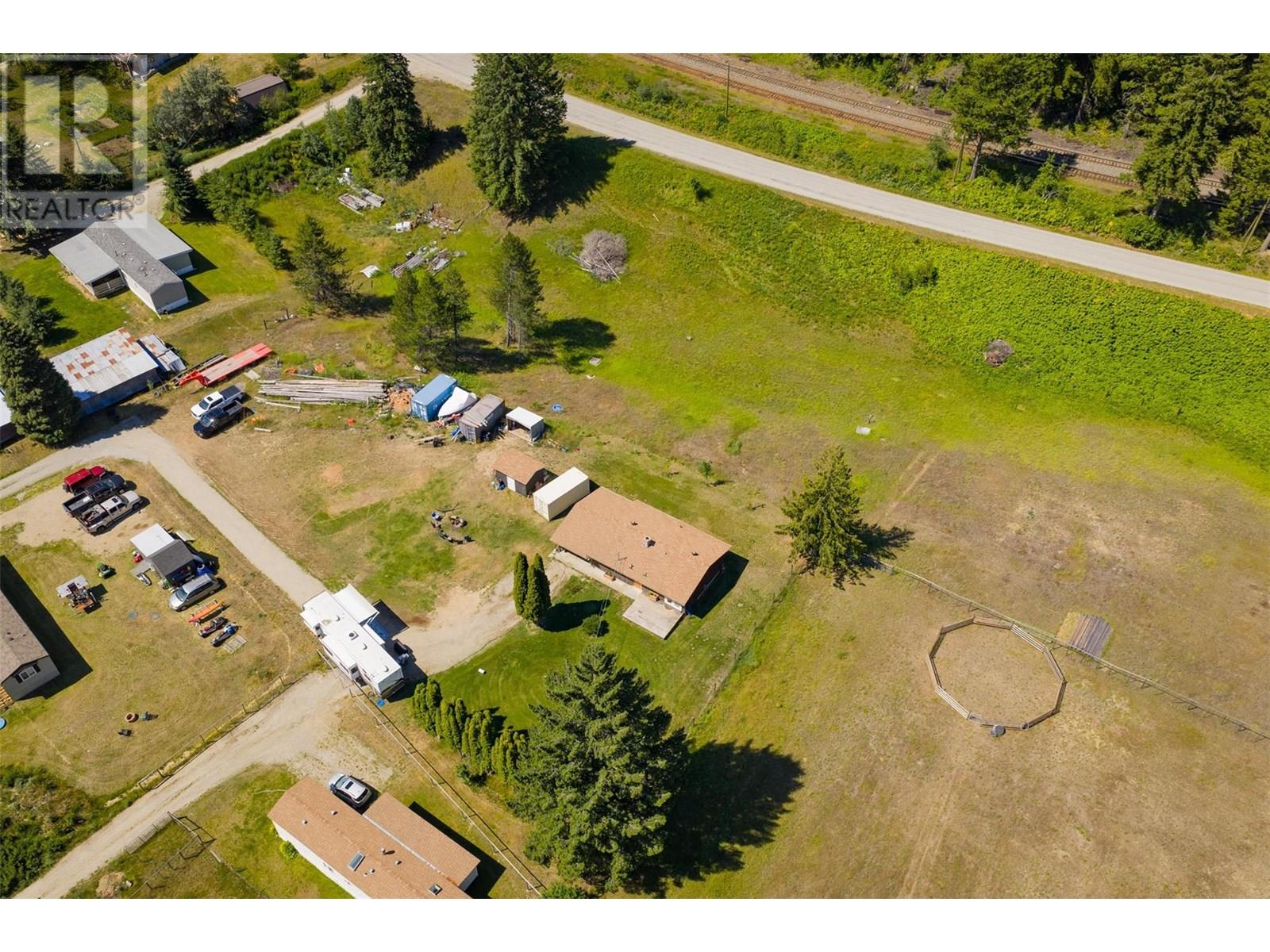 2543 Alexis Rd, Shoreacres, BC V1N 3W3