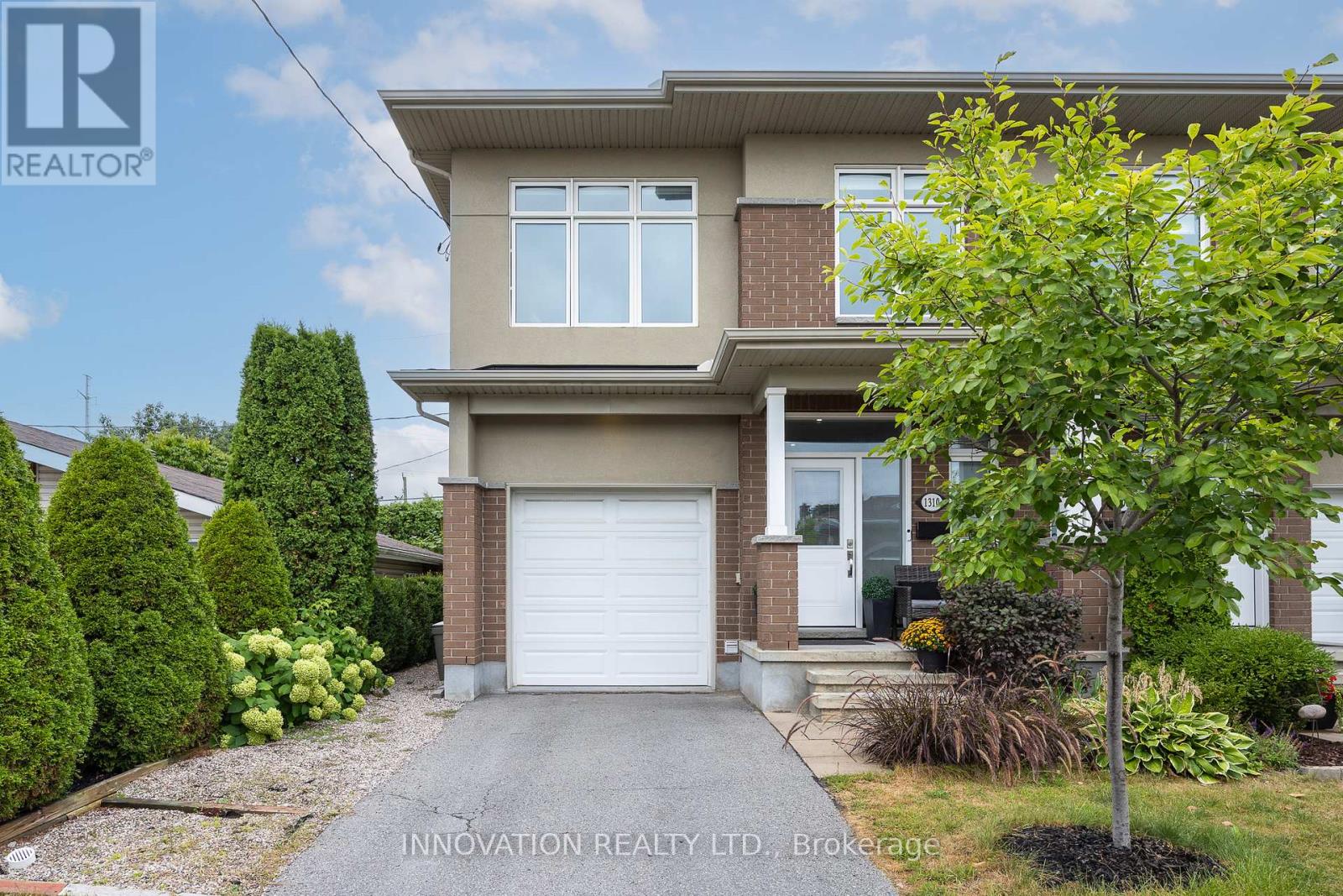 1310 Avenue P Ave, Ottawa, ON K1G 0B3