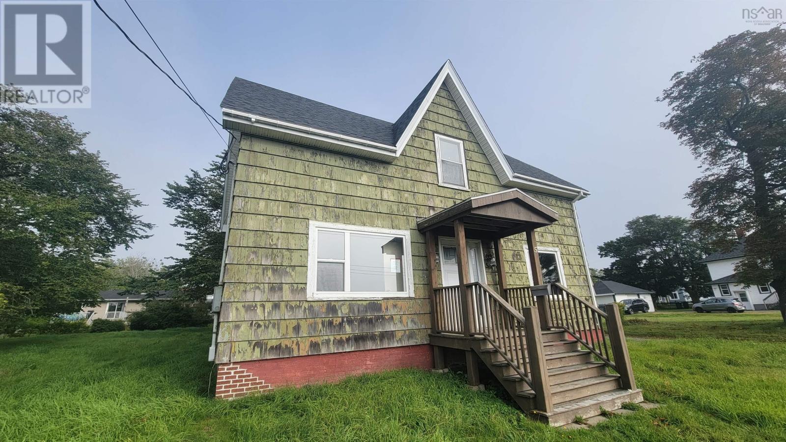 5 Prince St, Yarmouth, NS B5A 1R4