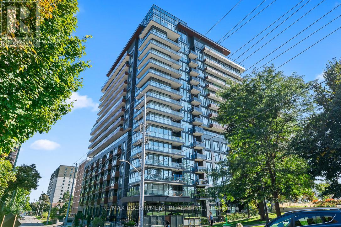 1012 21 Park St E, Mississauga, ON L5G 1L7