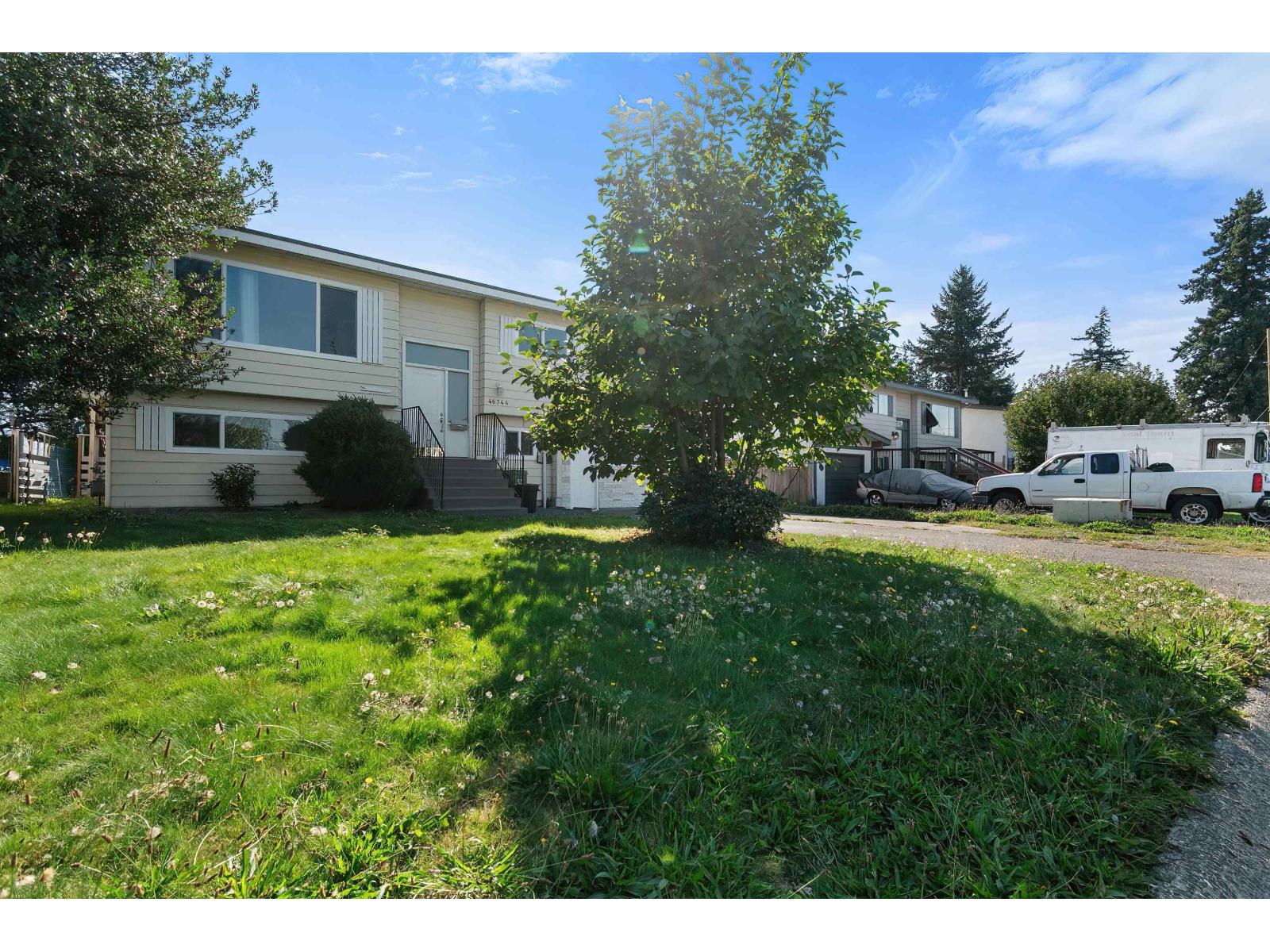 46744 Auburn Placechilliwack Proper E, Chilliwack, BC V2P 7J5