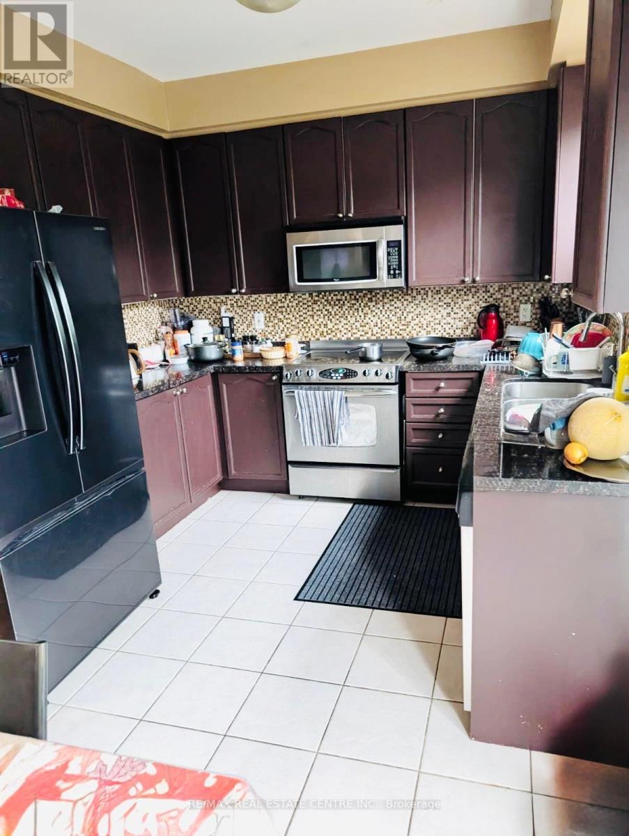 169 Cooke Cres, Milton, ON L9T 6E5