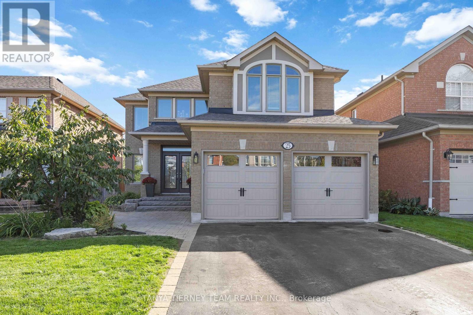 25 Medland Ave, Whitby, ON L1P 1S1