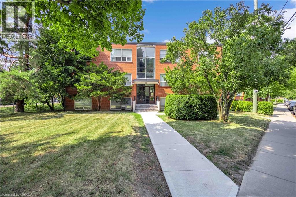 57 Mericourt Road Unit 310, Hamilton, ON L8S 2N5