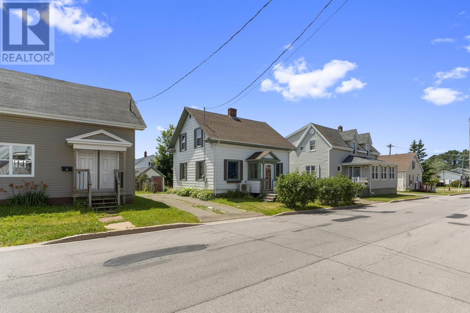 334 N Market St, Summerside, PE C1N 1L5