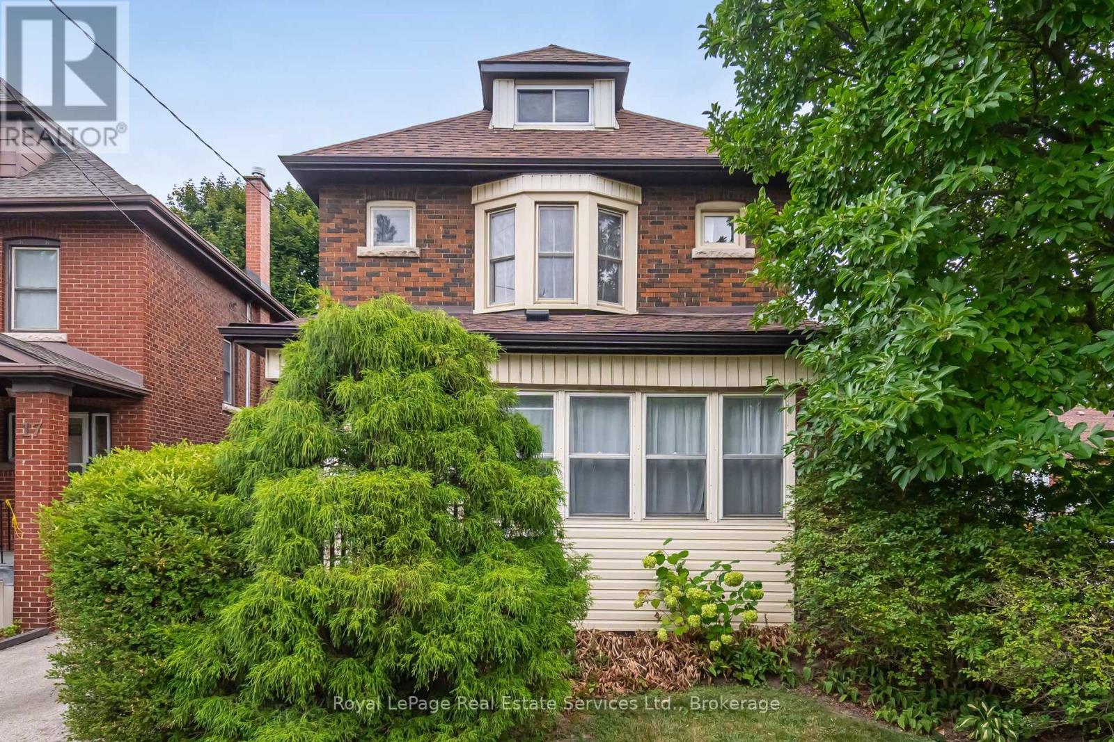 21 Paisley Ave S, Hamilton, ON L8S 1R1